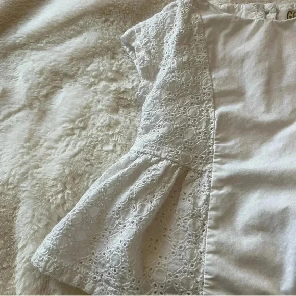 Genuine Kids from Oshkosh 2T peplum lace and button 100% cotton top​ - Picture 3 of 6